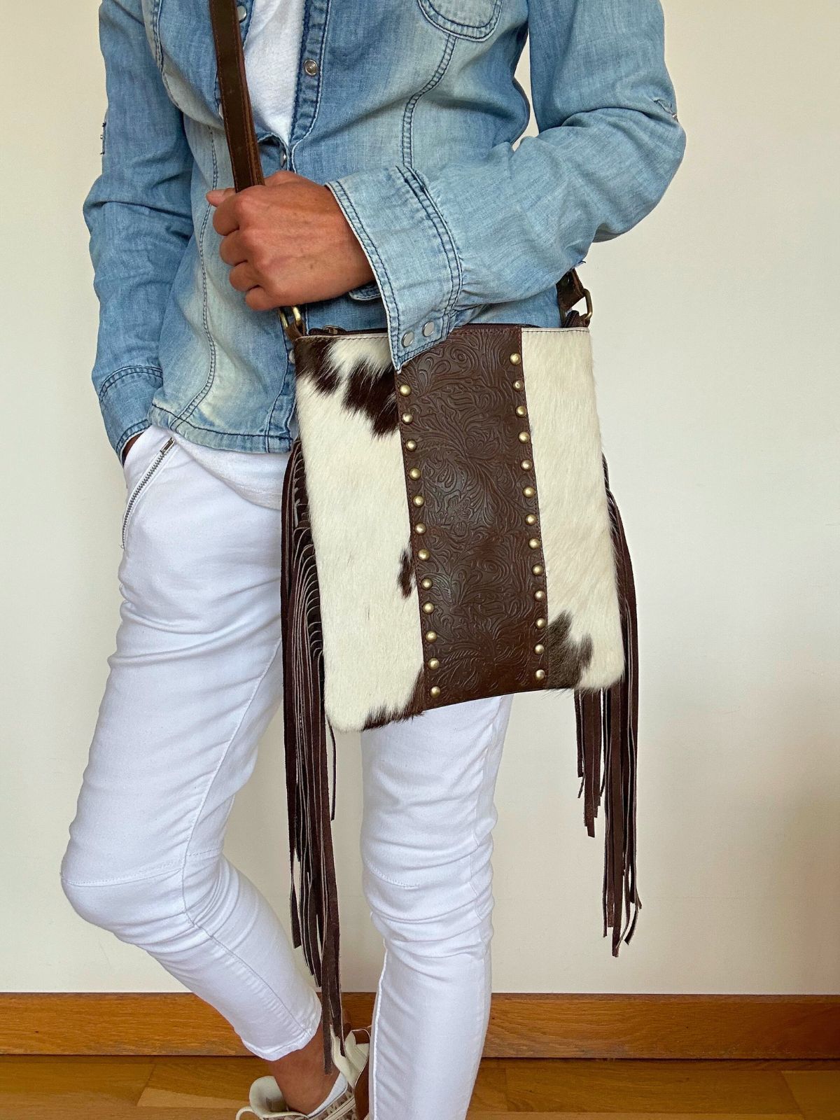 Bandolera Alcor. Adopta a este chocolatito.