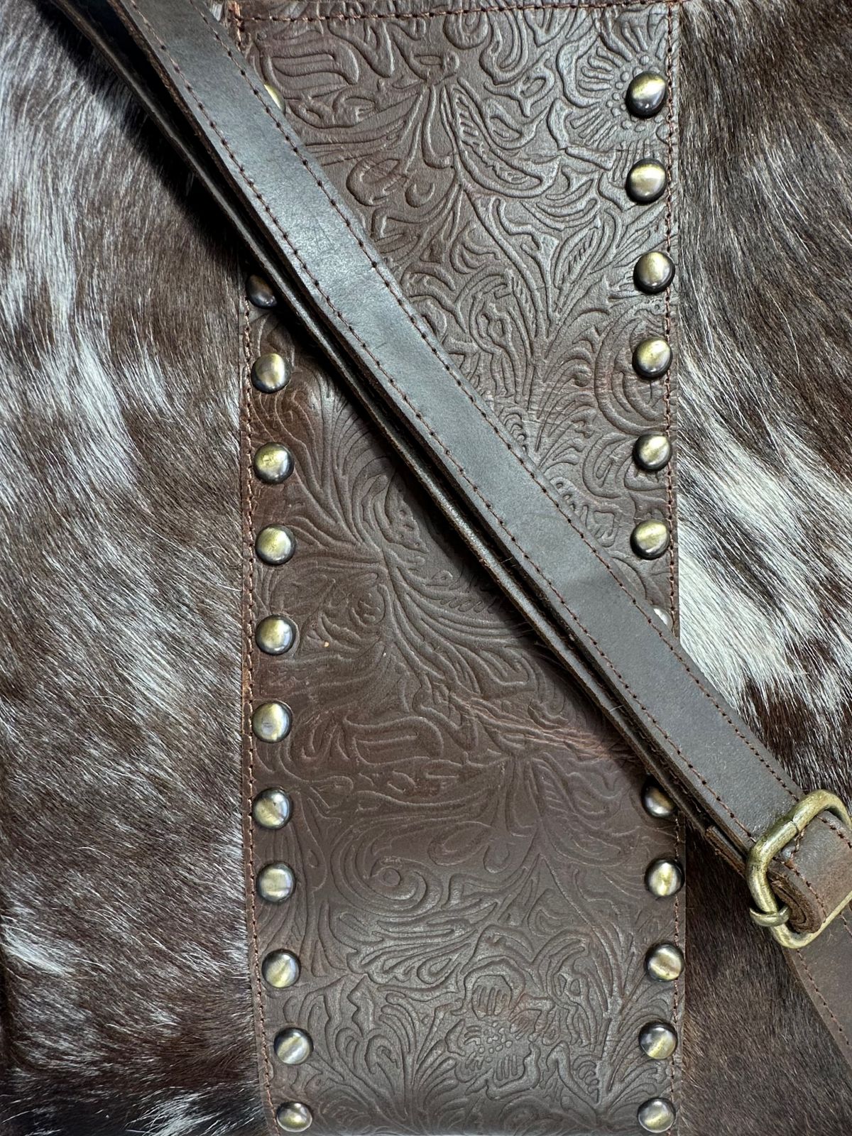 Bandolera Alcor. Adopta a este chocolatito.